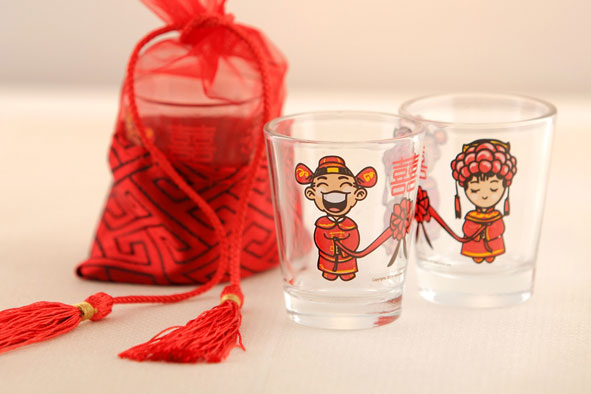 Mr and Mrs Right shot glass wedding favour